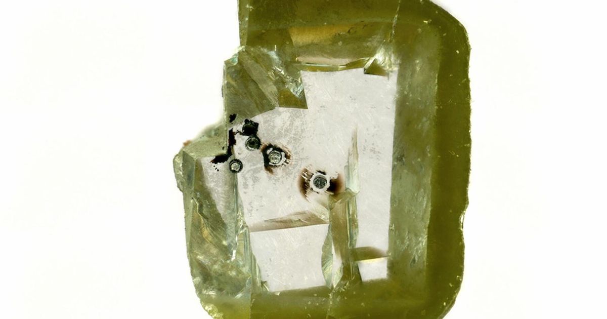Icaro mineral propiedades y significado